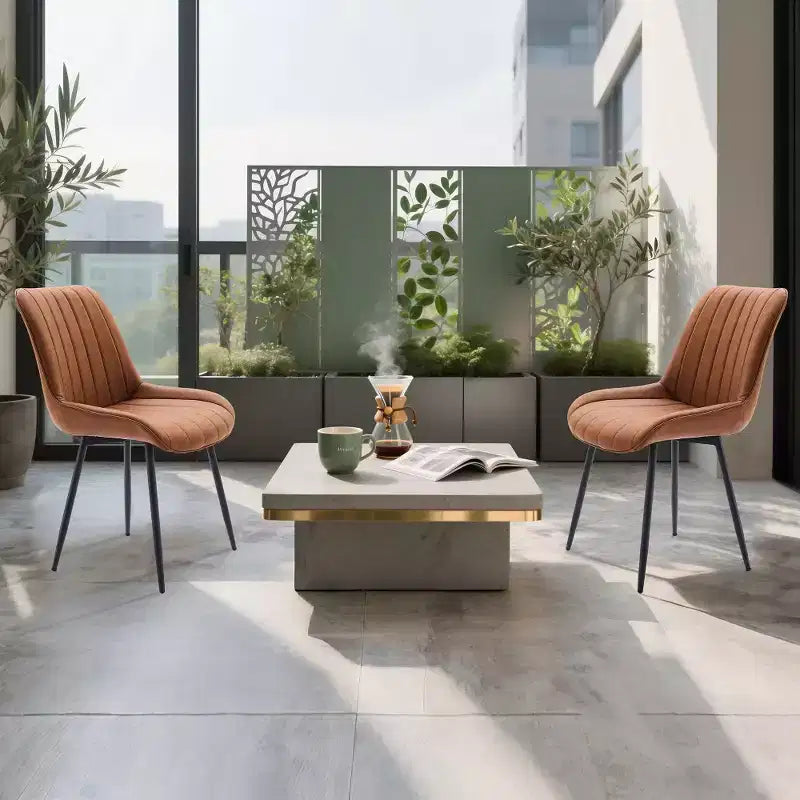 Chaise moderne confortable de style médiéval