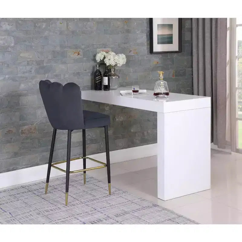 Tabouret en velours gris