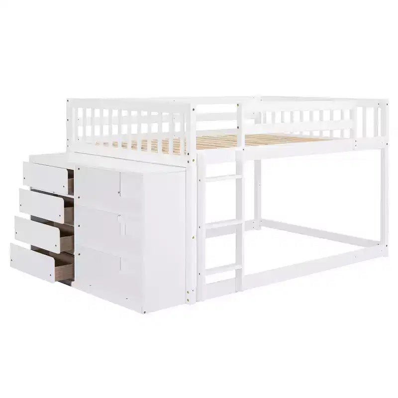 Lit superposé blanc de 234 cm avec matelas doubles aux deux niveaux, doté de 4 tiroirs et 3 étagères, cadre en pin massif avec MDF