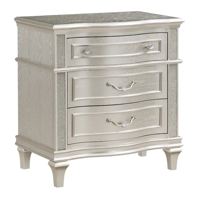 Katerina Ivory and Silver Oak 4-piece Upholstered Platform Bedroom Set
